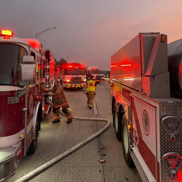 #VOLUSIACOUNTY: Massive Tractor Trailer Fire on Westbound I-4 Extinguished by Firefighters; No Injuries Reported
