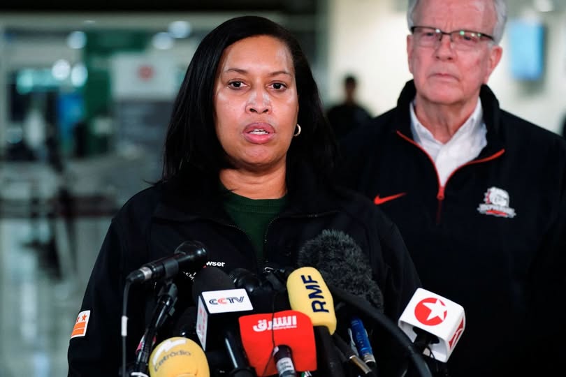  DC Mayor Muriel Bowser Confirms 64 Aboard Downed Plane and 3 on Military Helicopter in Potomac Crash; Investigation Underway as Families Await Answers